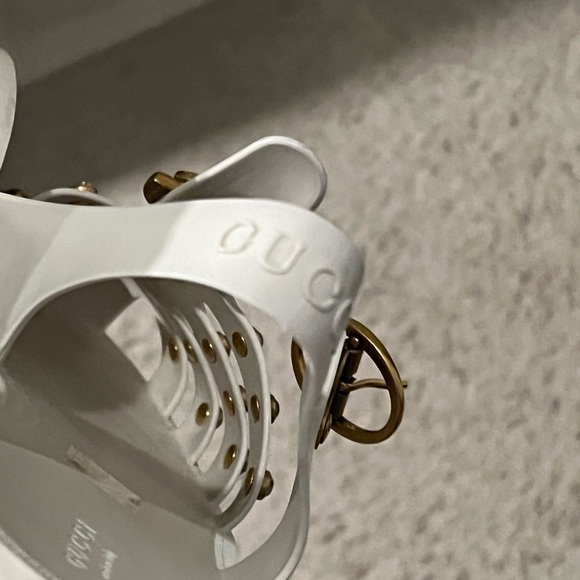 Gucci rubber sandals with crystals.Box included - Picture 5 of 6